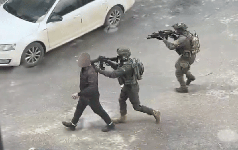 BenDoBrown's tweet card. Several videos filmed by mobile phones and military drones appear to show individuals – alleged to be Palestinian – blindfolded, handcuffed, tied to vehicle bonnets and dressed in military attire.