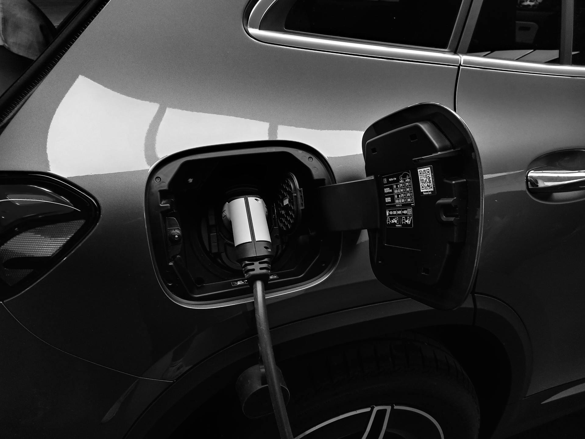 Tagliapietra_S's tweet card. Is Europe ready to balance opportunity and risk as Chinese investment accelerates in its EV and battery sectors?
