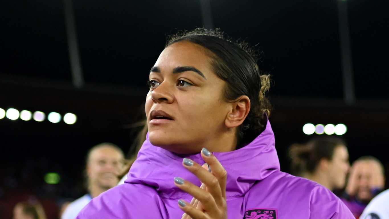 PinkNews's tweet card. Lionesses including Lucy Bronze have stepped up to support teammate Jess Carter after she revealed the racism she's been subjected to.