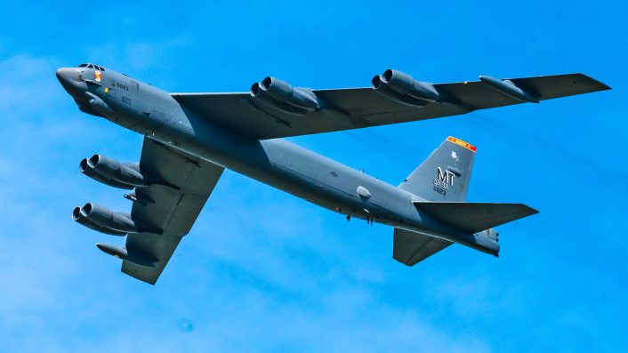 TheAviationist's tweet card. A civilian pilot was forced to perform what has been described as an "aggressive go-around" to avoid a U.S. Air Force B-52 Stratofortress bomber, near