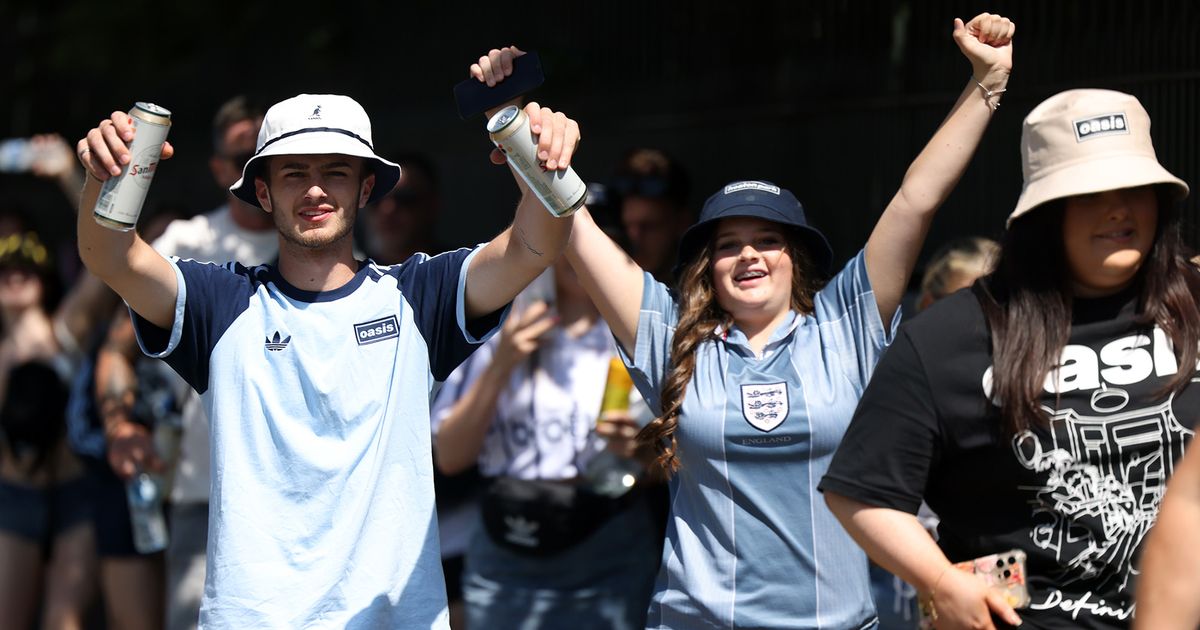 diannebourne's tweet card. Oasis Live '25 arrived in Manchester ten days ago, here we share the best pictures from the band's epic ten-day takeover of the city