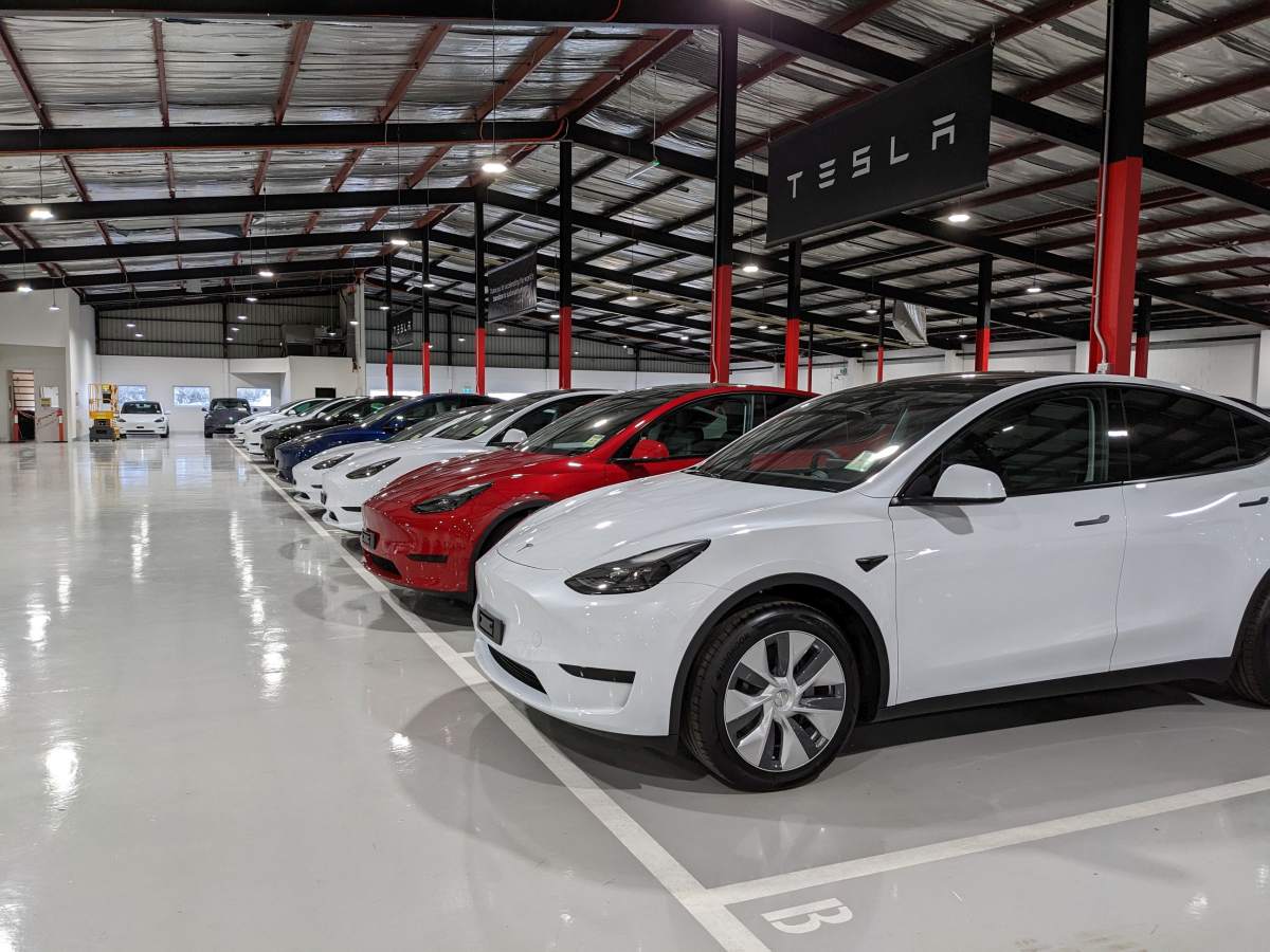 TheDriven_io's tweet card. Tesla has slashed the prices of inventory stock of the Model Y, while in Canada the company is offering even deeper discounts on its new refreshed model.