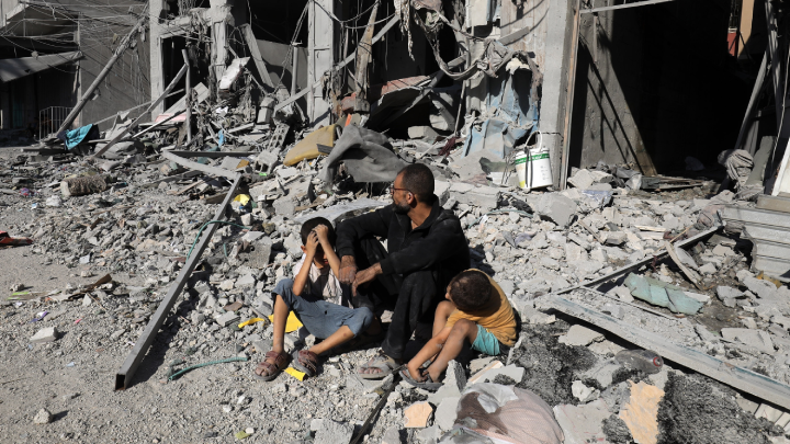 rawanarraf's tweet card. Despite around a thousand Australians going to fight with the Israeli army in Gaza in its genocidal campaign, our government has done nothing make clear such conduct is a crime.