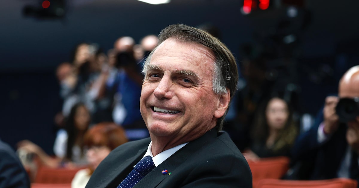 dubarretto_'s tweet card. Ao todo, sete ex-presidentes geraram R$ 35,5 milhões de gastos à Presidência desde 2021, aponta levantamento da Coluna do Estadão; por lei eles têm direito a funcionários e carros para ‘segurança e...