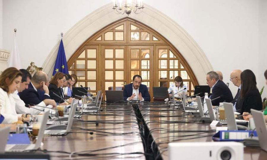 Christodulides's tweet card. Σε δηλώσεις του μετά τη συνεδρία του Υπουργικού Συμβουλίου στο Προεδρικό Μέγαρο, ο κ. Χαρτσιώτης είπε ότι πρόκειται για ένα «πάρα πολύ σημαντικό» νομοσχέδιο το οποίο θα προωθηθεί στη Βουλή «και το...