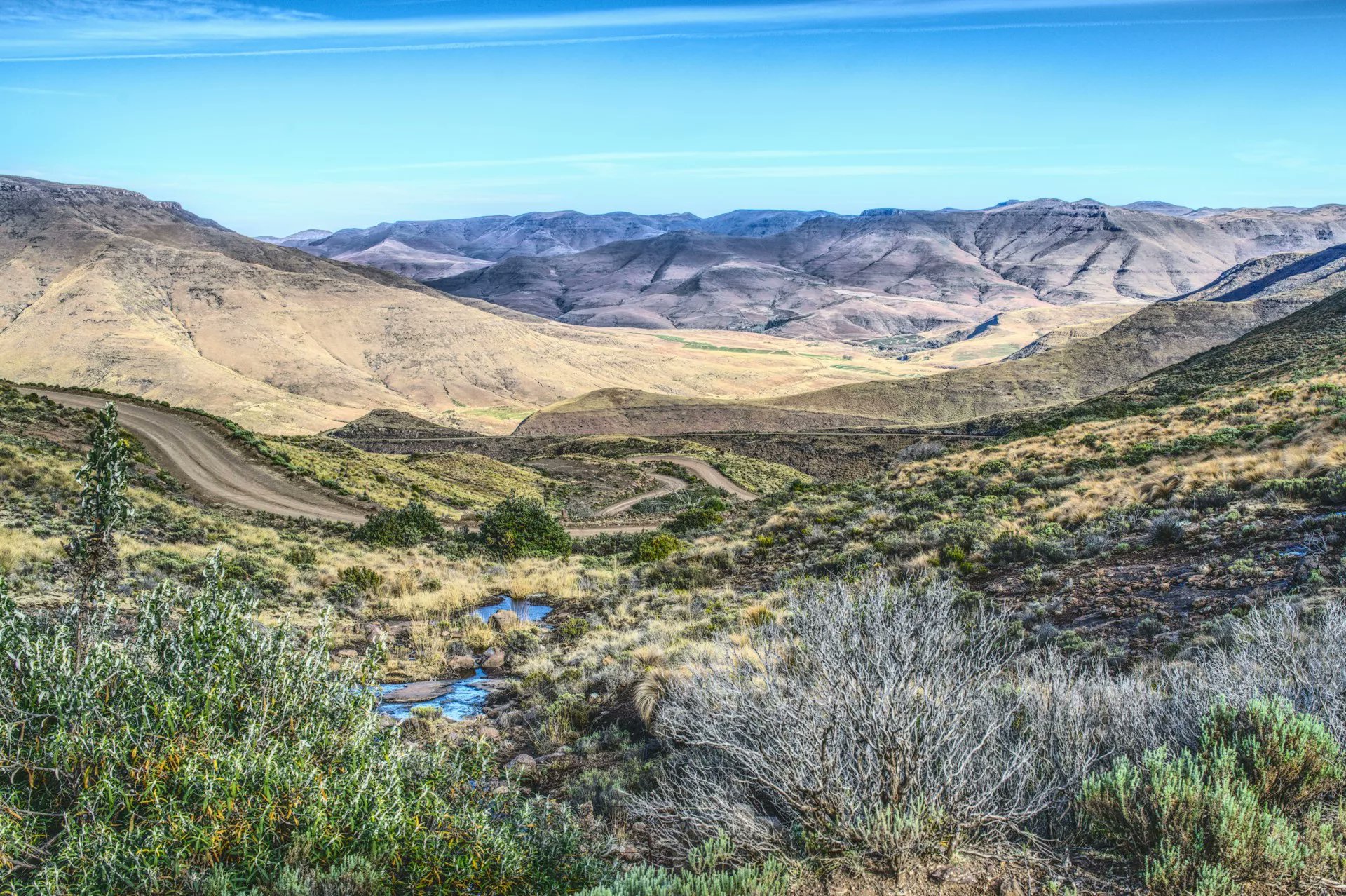 GetawayMagazine's tweet card. These wild and wonderful winter destinations are off the grid, off the radar, and full of seasonal magic for those seeking solitude.