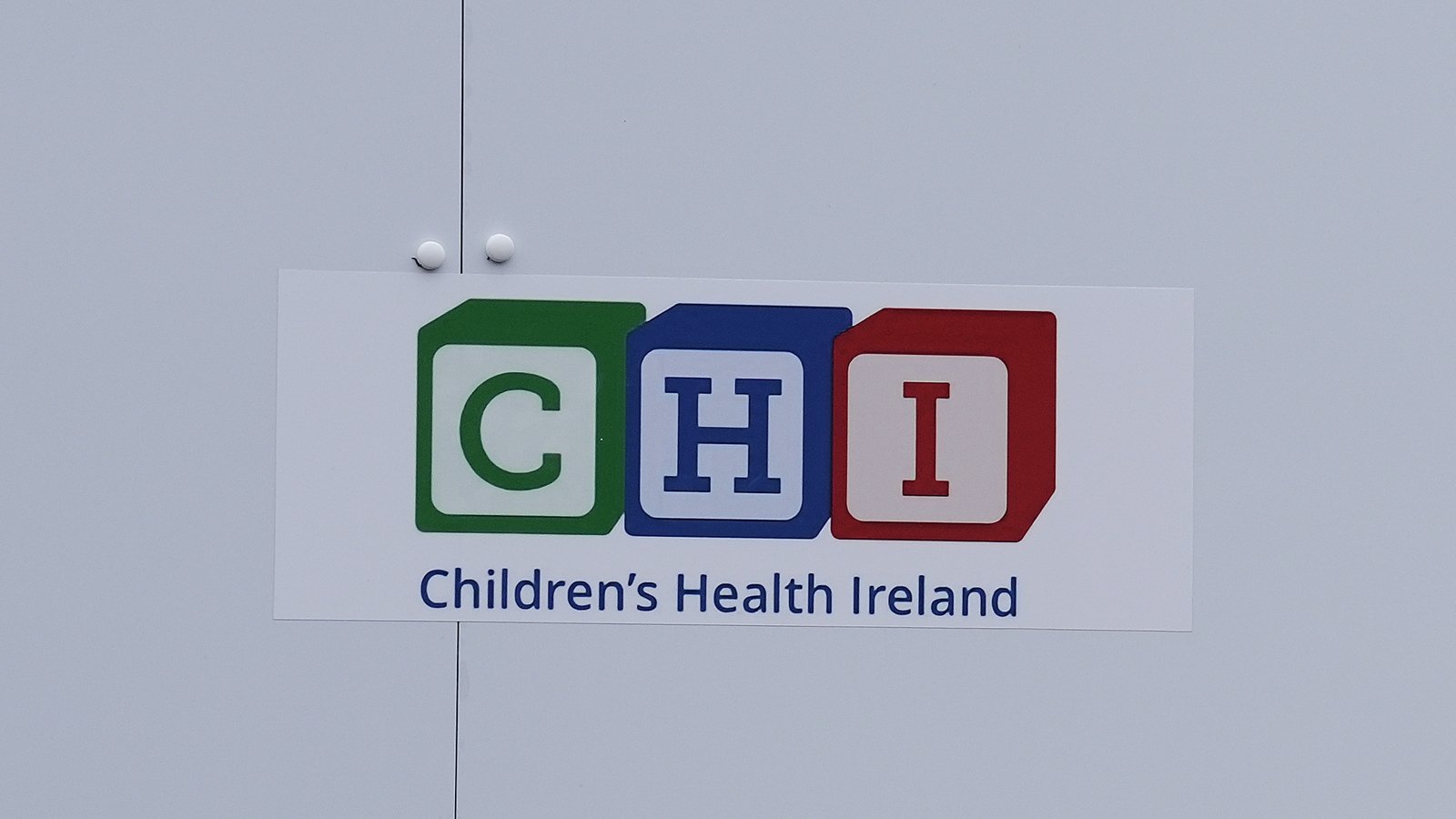 mandacoughlan's tweet card. A confidential, internal report into a children's hospital in Dublin uncovered "bullying", "significant risk" and "serious issues of concern".
