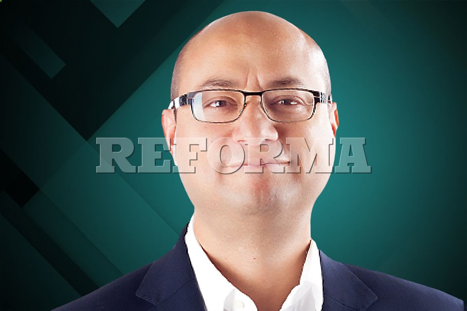 reformaopinion's tweet card. La clase política se planta ante la crítica con la soberbia del ungido. Los morenistas se imaginan apartados del resto de los mortales, dedicados a una obra histórica que los coloca por encima de...