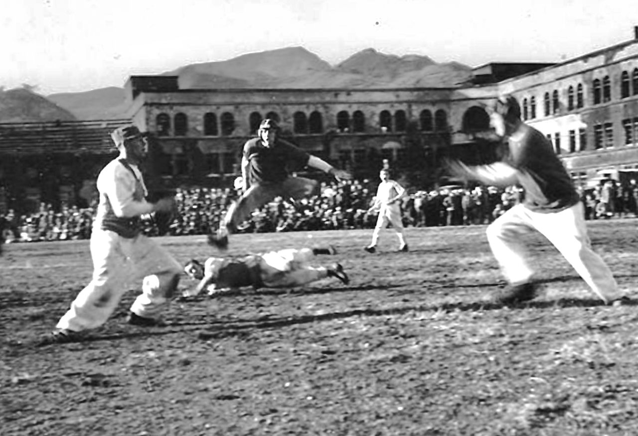 FletcherSchool's tweet card. In 1946, the US organized a football game featuring a pro fullback and a Heisman Trophy-winning quarterback in the ruins of atomic-bombed Nagasaki.