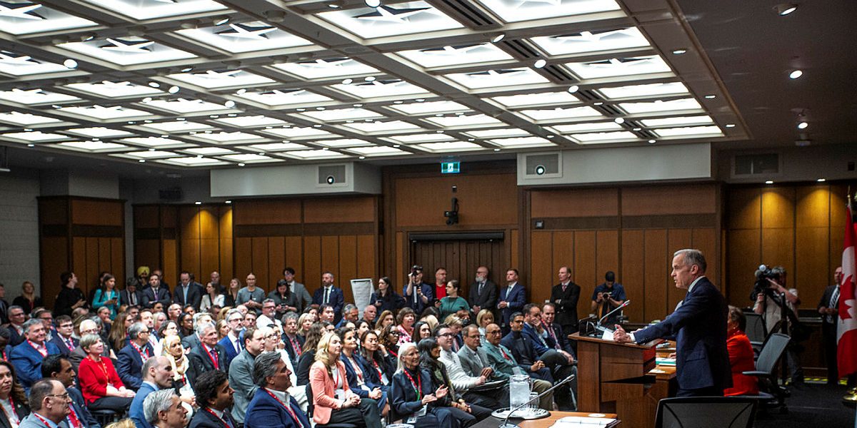 abbas_rana1's tweet card. Former prime minister Justin Trudeau allowed PMO staffers in the room, but that is no longer the case under Mark Carney, whom MPs say takes ‘lots of’ notes during national caucus meetings and...