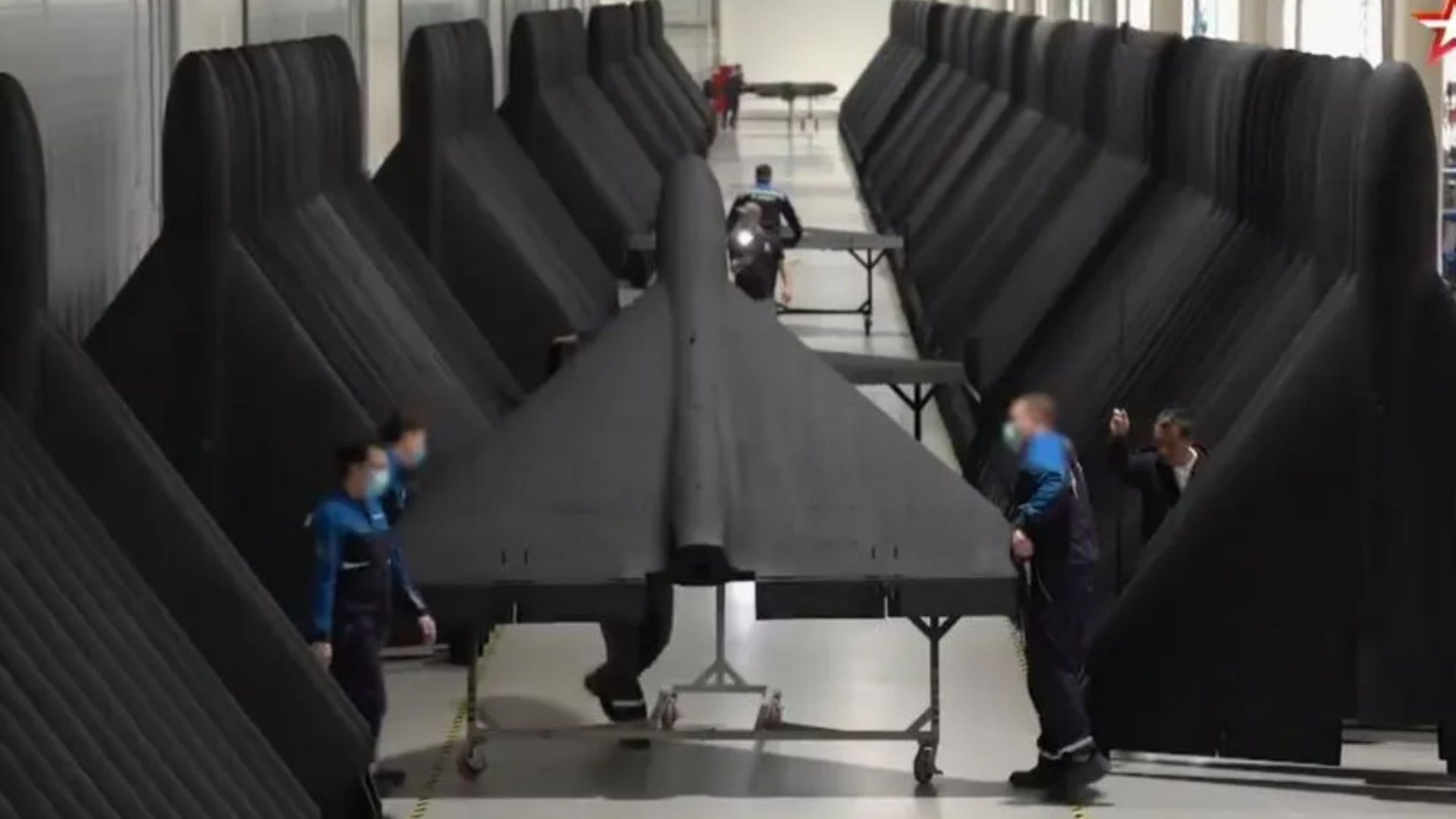 HamishDBG's tweet card. TWISTED Vladimir Putin is planning to launch an apocalyptic wave of 2,000 drones at Ukraine all at once, warns a top European general. Footage shows Russia mass producing the deadly weapons with Mo…