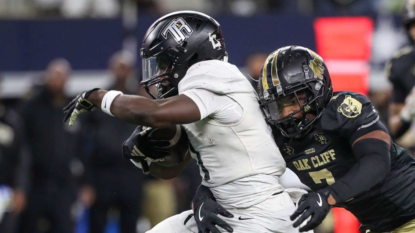 KendrickJohnso's tweet card. A Small Back With a Big Game: The Rise of Williams-Callis Despite being only 5-foot-7, 180-pounds, Landen Williams-Callis has been making highlight reel plays a