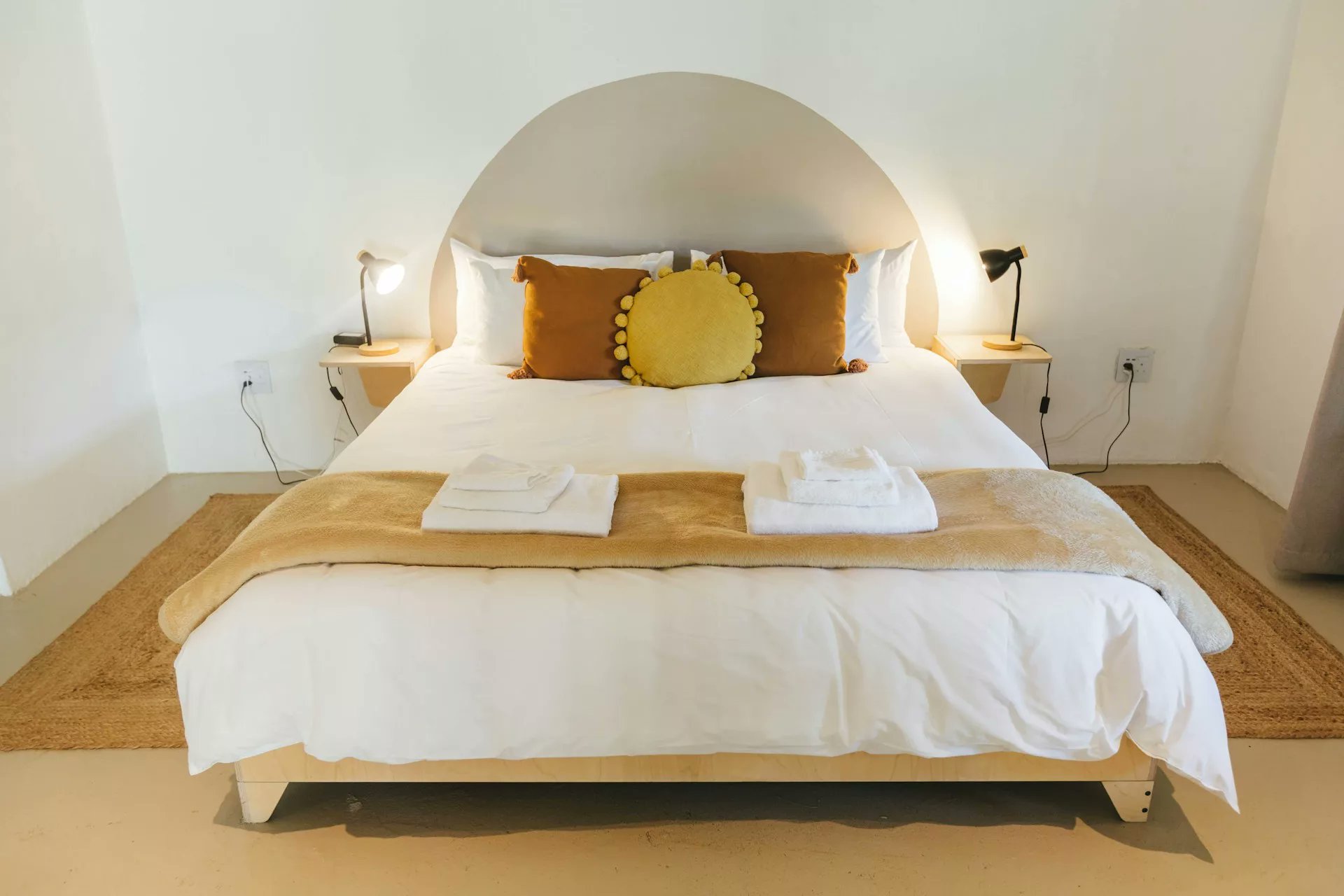 GetawayMagazine's tweet card. Want to escape the cold without freezing your budget? These wallet-friendly winter weekend getaways across South Africa.