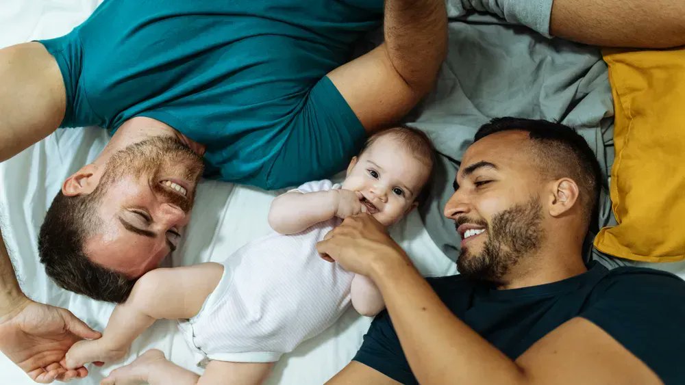 Advo_Katy's tweet card. Italy has enacted a new law criminalizing international surrogacy for its citizens, intensifying restrictions that already barred the practice domestically.