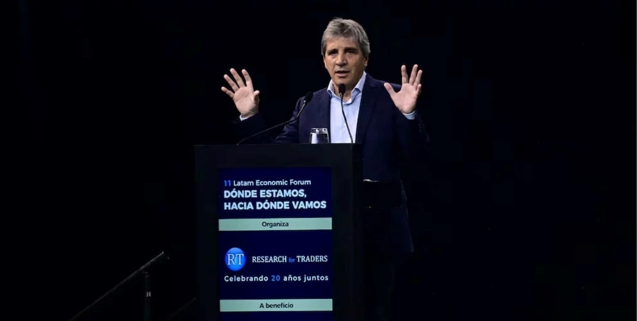 liberyprogre's tweet card. Luego del pago de intereses, el saldo positivo del mes fue de $ 239.299 millones. El resultado, luego del pago de intereses, es positivo por el 0,4% del PBI en el primer semestre.