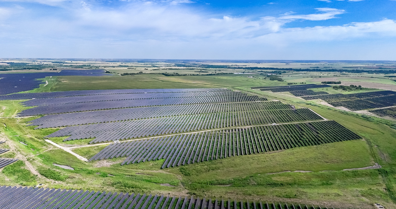 DrBobBullard's tweet card. Solar power is still alive and kicking in Texas, where a new billion-dollar, 408-megawatt solar project has just begun commercial operation.