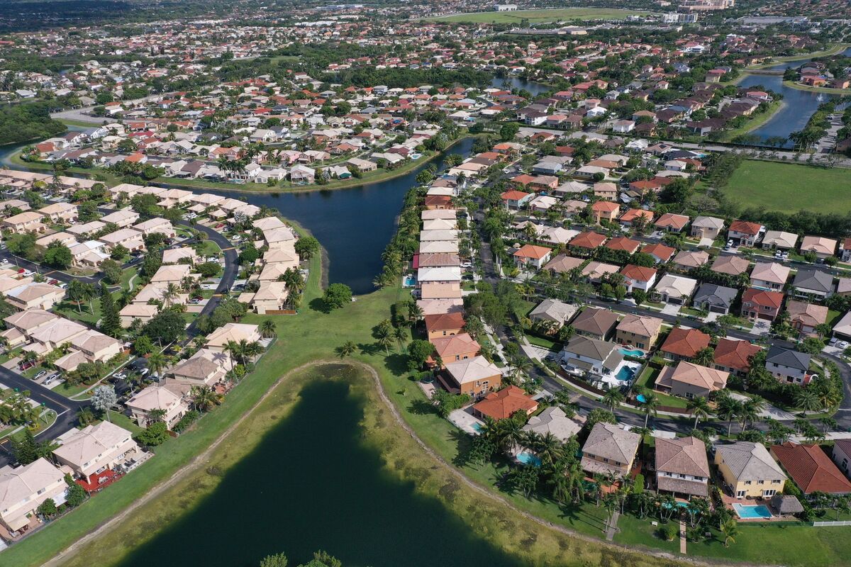 rjwile's tweet card. South Florida’s pandemic-fueled real estate boom is showing more signs that it’s running out of gas.