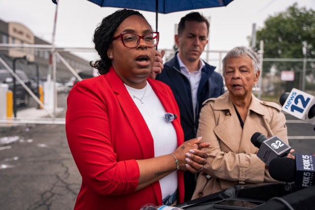 joshHuder's tweet card. Members of Congress are carrying on the tradition of “oversight by showing up” to inspect Immigration and Customs Enforcement facilities, and the Trump administration should abandon its…