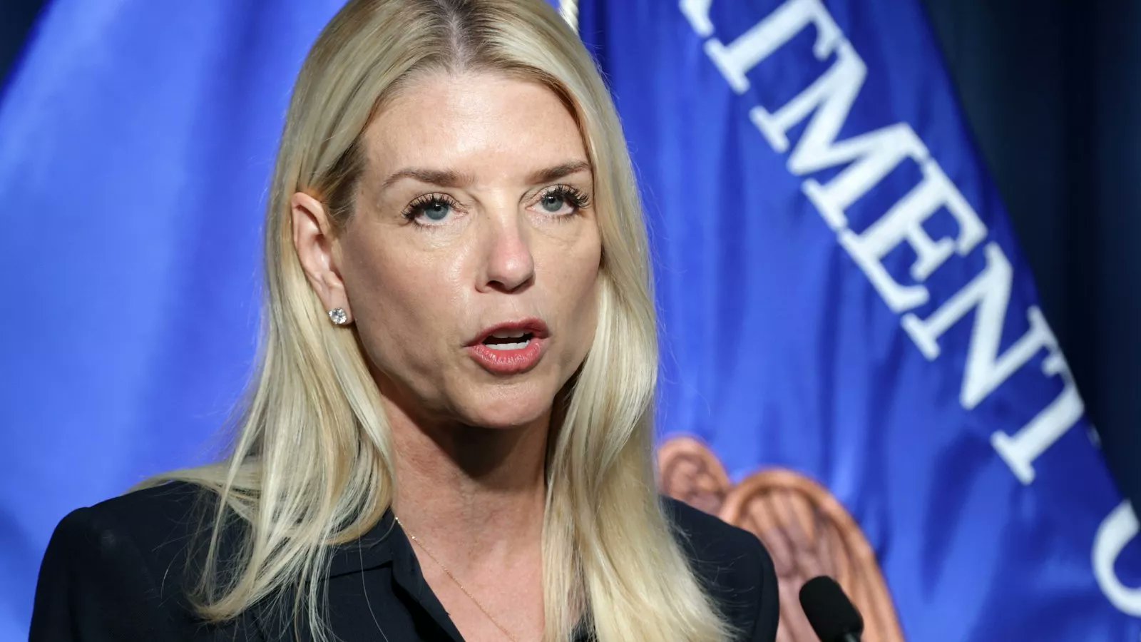 Meidas_LaurenA's tweet card. Pam Bondi greenlit Hillary Clinton email release, praising Senate Judiciary Committee Chairman Chuck Grassley's transparency push.