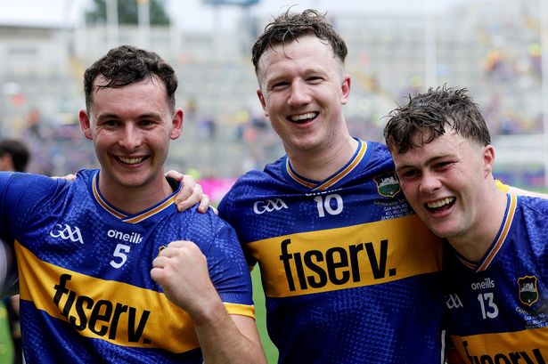 davidcoughlan_'s tweet card. Premier hero Darragh credits teammates' support after red card earlier in Championship