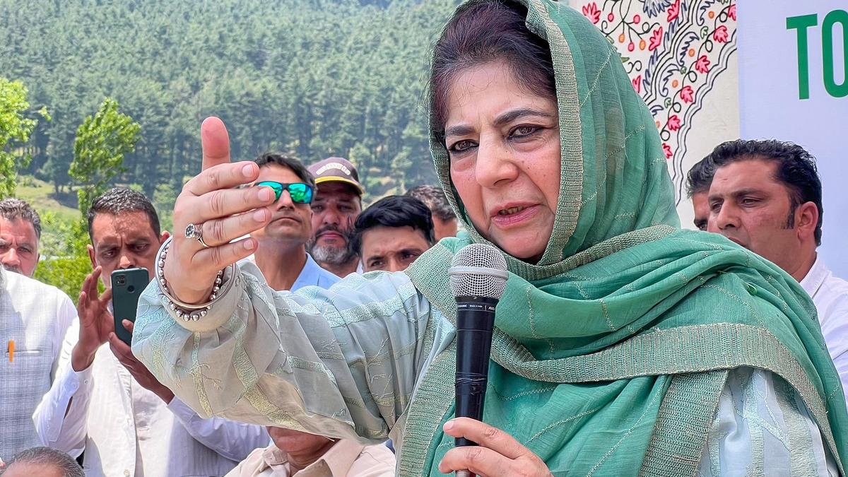 peerashiq's tweet card. Mehbooba Mufti urges Rahul Gandhi to raise Muslim victimization issue in Parliament, highlighting concerns of community.