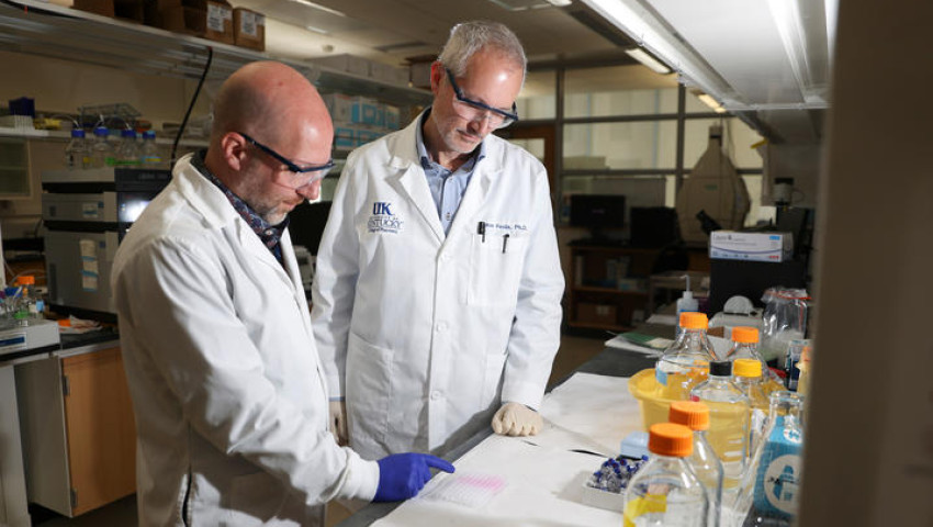 ResearchKY's tweet card. Vincent Venditto and Dave Feola at the UK College of Pharmacy have been awarded a $1 million grant from the NIH to develop a new therapy for one of the most dangerous consequences of a heart attack:...