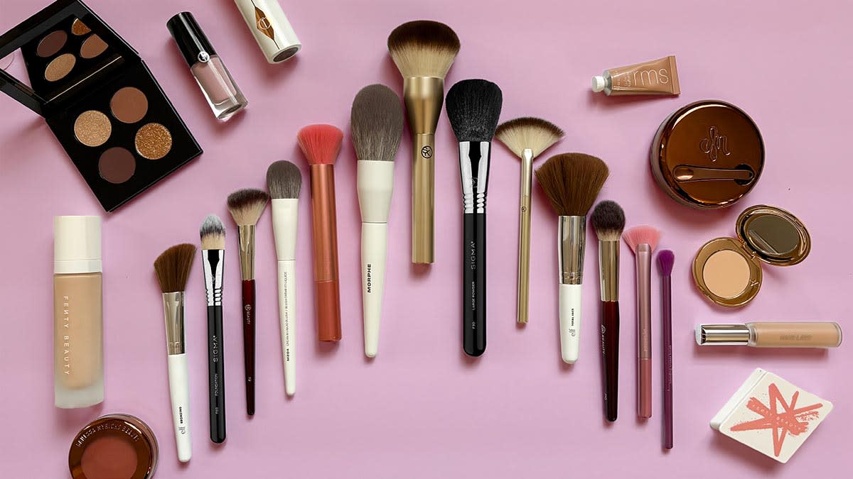 ConsumerReports's tweet card. Do you really need to spend $200 on a makeup brush set? CR tested popular makeup brushes to find out if a $15 set from the drug store performs just as well.