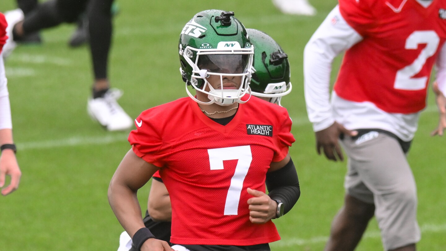 LordDontLose's tweet card. The Jets will enter 2025 coming off of another losing season, as first-time head coach Aaron Glenn and company look to change the tide for the team he once played for.