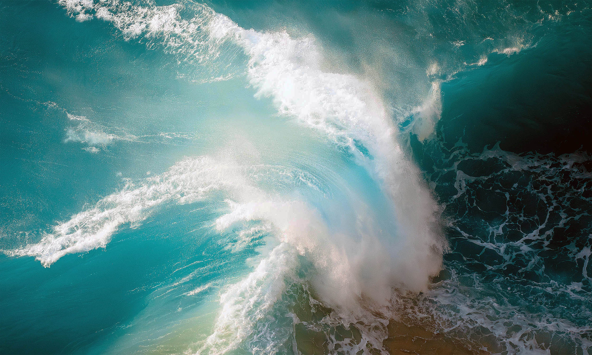 EarthDotCom's tweet card. A record-breaking 17.6-meter rogue wave off British Columbia highlights the importance of wind dynamics in wave formation