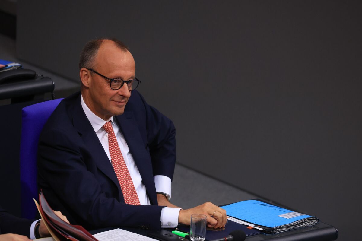 climate's tweet card. German Chancellor Friedrich Merz criticized plans that newspaper Bild said the European Union is working on that would prohibit car-rental firms and large corporations from buying non-electric...