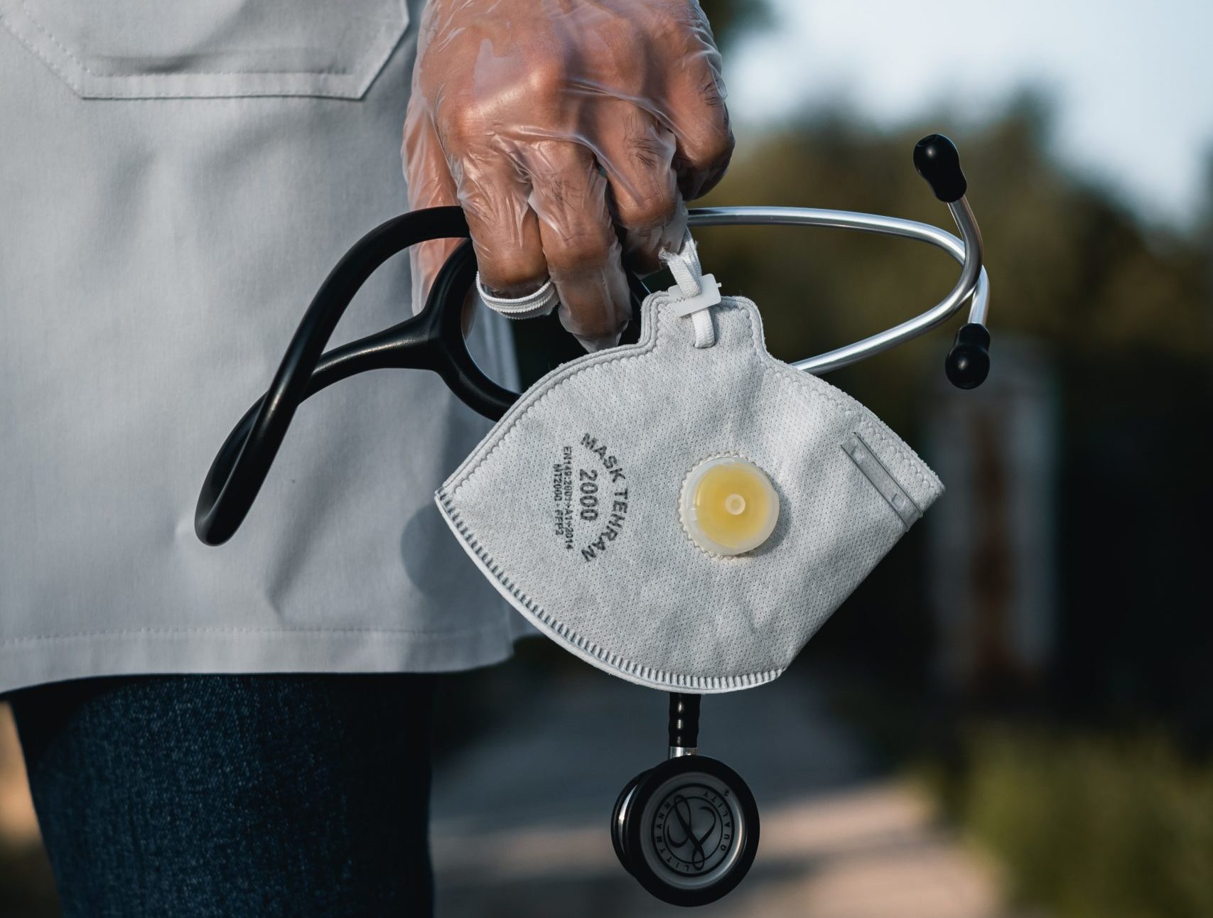 VespaioIl's tweet card. Nel pieno dell’emergenza Covid, nel 2020, un contingente militare russo, composto da 104 militari e due autorevoli epidemiologi, arriva a Bergamo. Tanti gli interrogativi sulla vicenda: da chi è...