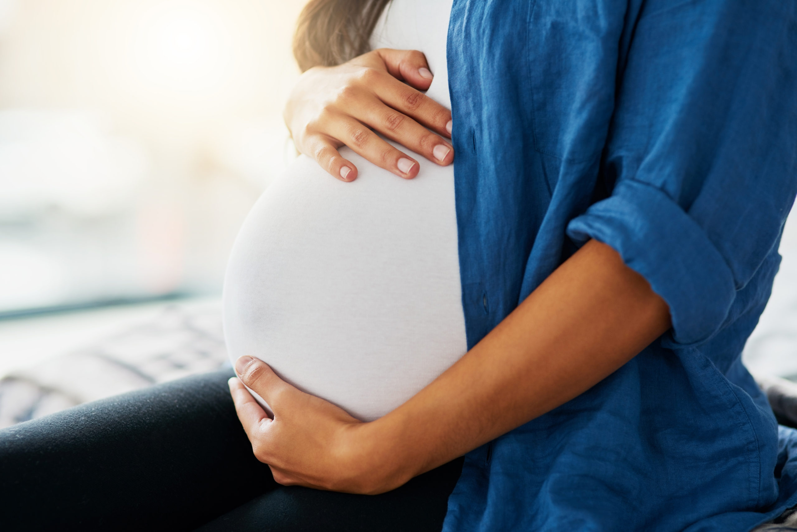 NUFeinbergMed's tweet card. Poor prepregnancy cardiovascular health is associated with a higher risk of developing gestational diabetes and coronary artery calcium in midlife, according to a recent Northwestern Medicine study.