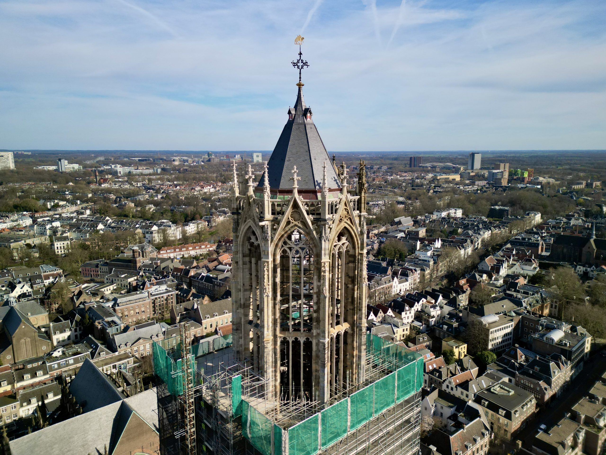 Malgosiafiebig's tweet card. Vandaag een feestelijk concert door de stadsbeiaardier met natuurlijk 'Als ik boven op De Dom sta.'