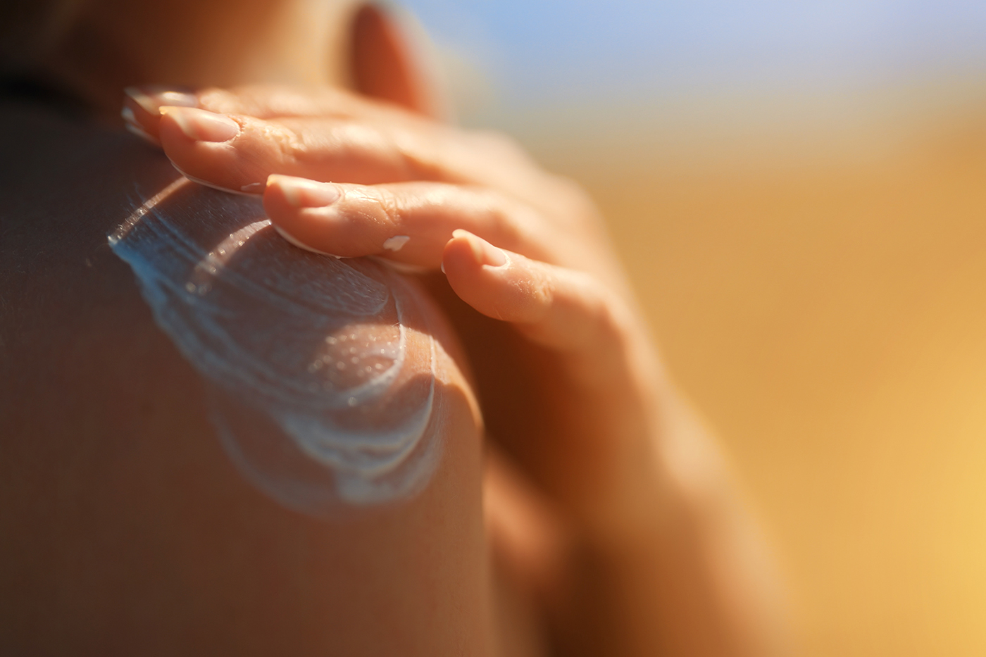 NortheasternCOS's tweet card. Experts agree sunscreen is essential and recommend mineral formulas as the safest choice, especially for children.
