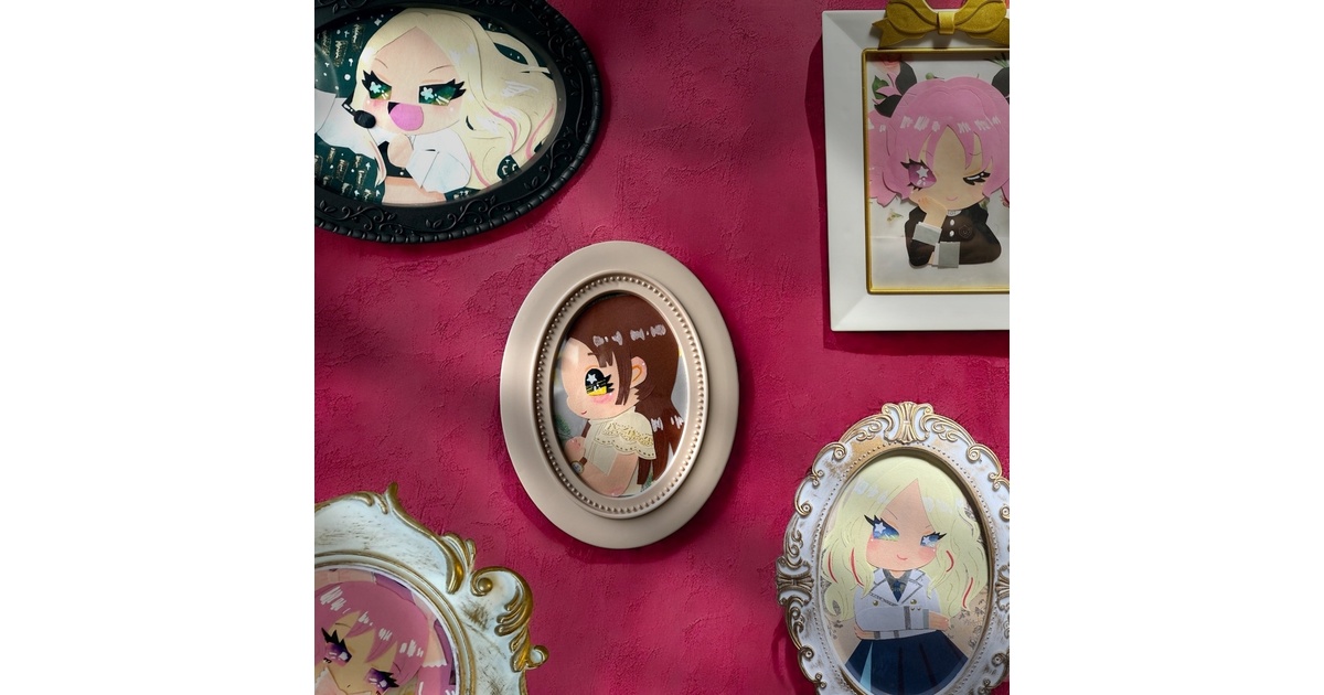 4ROSUKE's tweet card. 画用紙を切りはりして作られた学園アイドルマスターのお嬢様達を額装で彩った写真集です。 A5真四角サイズ、22P。