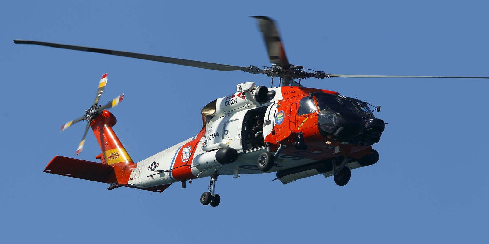 TheNewsBrian's tweet card. The twin-engine Beechcraft went down in the water near Pacific Grove shortly before 11 p.m. Saturday, authorities said.
