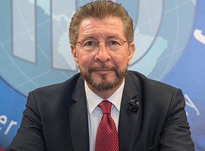 Csanchezberzain's tweet card. A new farce to take the people to vote without electing. It is the painful manipulation of hope that is repeated in Cuba, Venezuela, and Nicaragua... devoid of any fundamental component of democracy...