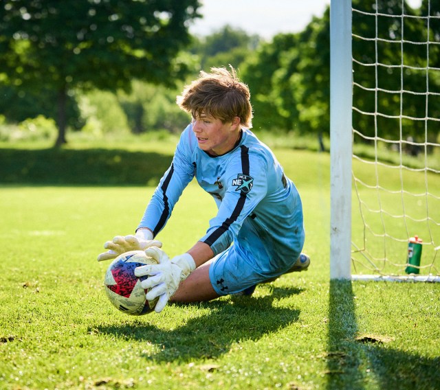 capgaznews's tweet card. Only 17 years old, goalie Zach Cielewich has already played on some of the world’s biggest soccer stages.