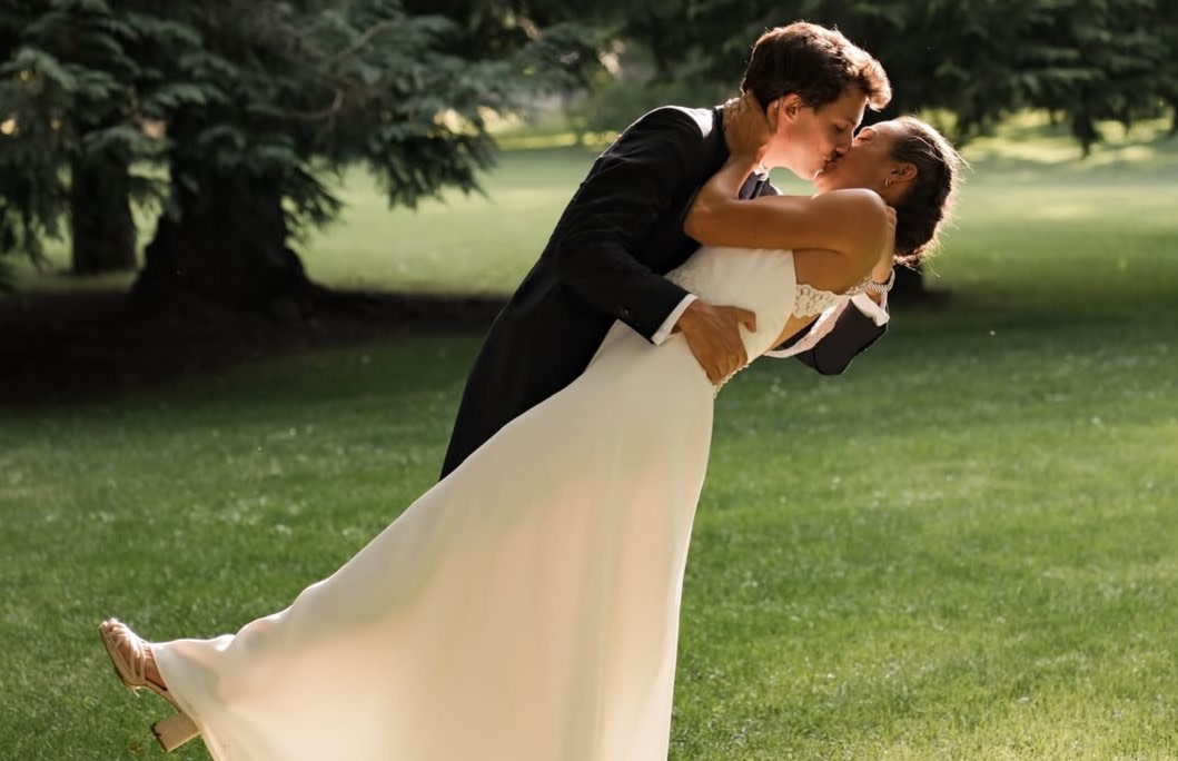 Tennis's tweet card. The dreamy affair took place at the historic La Torre Del Remei in Spain.