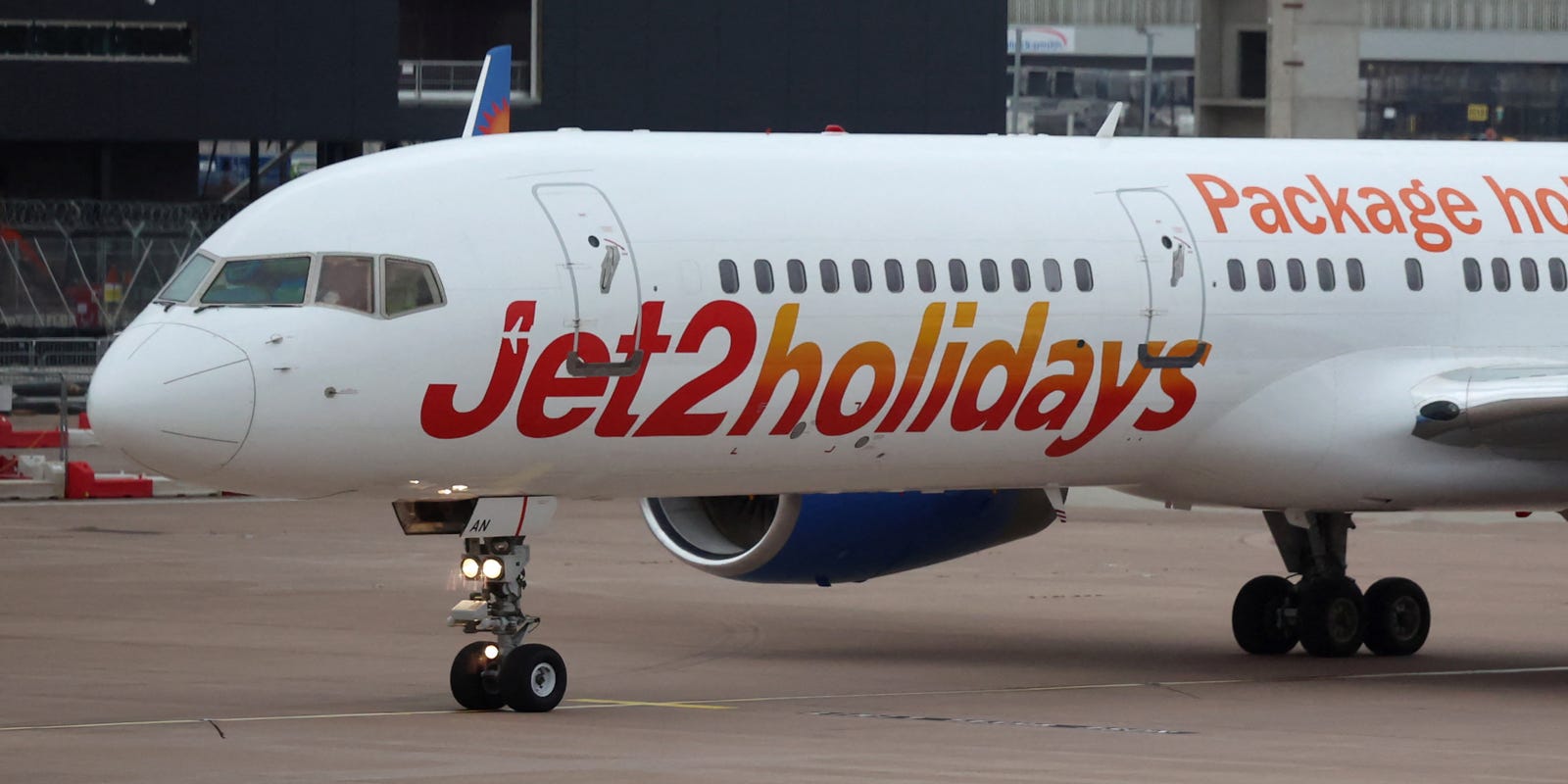 AUG_Chronicle's tweet card. A resurfaced ad for a British airline has the internet declaring, "nothing beats a Jet2 holiday." Here's what we know about the audio gone viral.