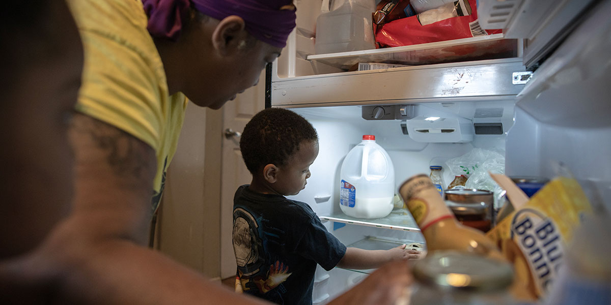 pjhuffstutter's tweet card. The Mid-Ohio Food Collective feeds some 35,000 families a week across the state which Donald Trump won in the last three elections. Now his cuts are hurting.
