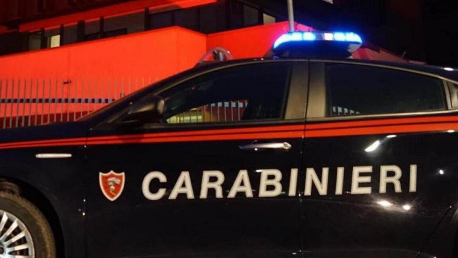 TgrRaiCampania's tweet card. Un ragazzo appena maggiorenne ha tirato fuori l'arma in difesa del fratello più piccolo. La vittima operata al fegato: è in prognosi riservata