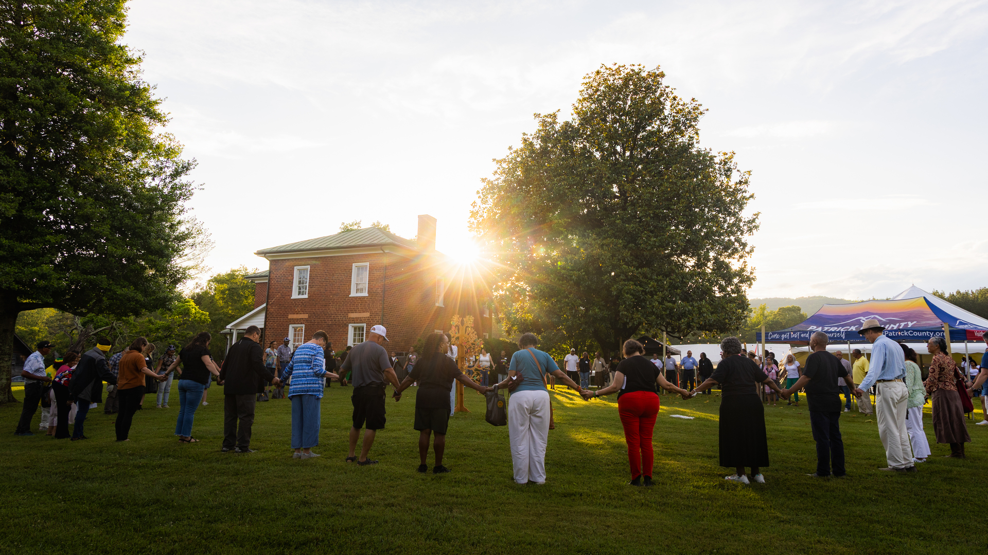 VT_alumni's tweet card. The Reynolds Homestead, once known as the Rock Spring Plantation, is partnering with families who descended from enslaved people at Rock Spring to center their voices, preserve and share their...