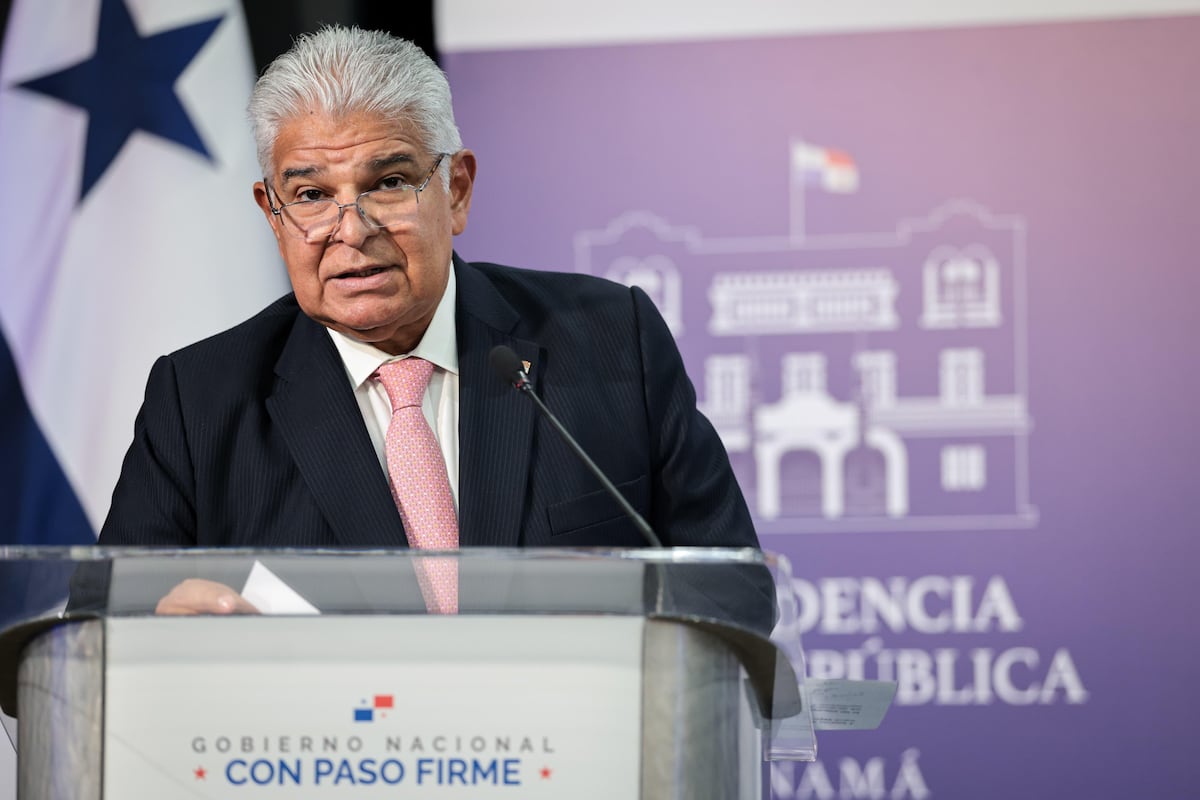 MikeBoloboski's tweet card. Lloraban ríos de lágrimas, más que mil magdalenas juntas. Lloriqueaban porque, en una canción sin fin, todos esos ministros y funcionarios del gobierno de Martinelli, incluyendo al actual presidente,...