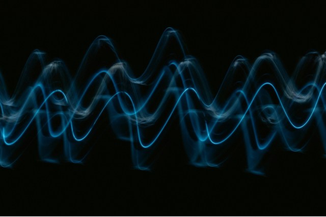 PennNeuroKnow's tweet card. This exciting new technique uses ultrasonic sound waves to activate brain areas in animals and humans and shows great potential as a new therapy!