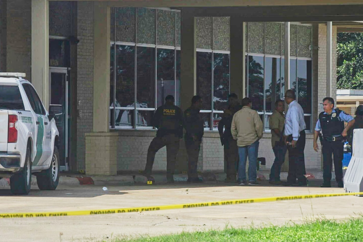 mollyhf's tweet card. Ryan Louis Mosqueda, 27, was killed after opening fire on federal and local law enforcement, officials said. Investigators have not determined a motive.