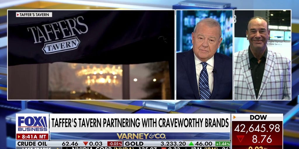 CraveworthyUS's tweet card. 'Bar Rescue' host Jon Taffer highlights the latest trends in the restaurant industry and sheds light on the expansion of Taffer's Tavern as well as its partnership with Craveworthy Brands.
