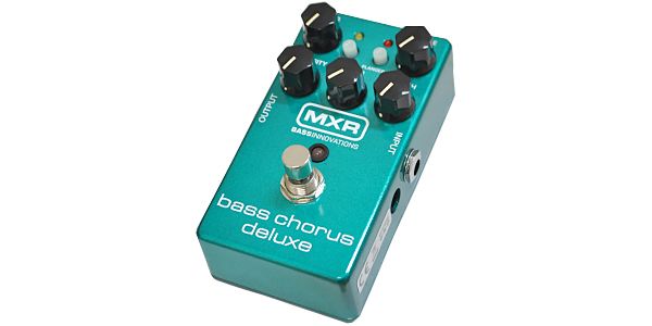 soundhouse_BASS's tweet card. ベース用にデザインされたコーラス！X-Overボタンでエフェクト効果を100Hz以上にすることにより輪郭をはっきりと聴かせることも可能です。