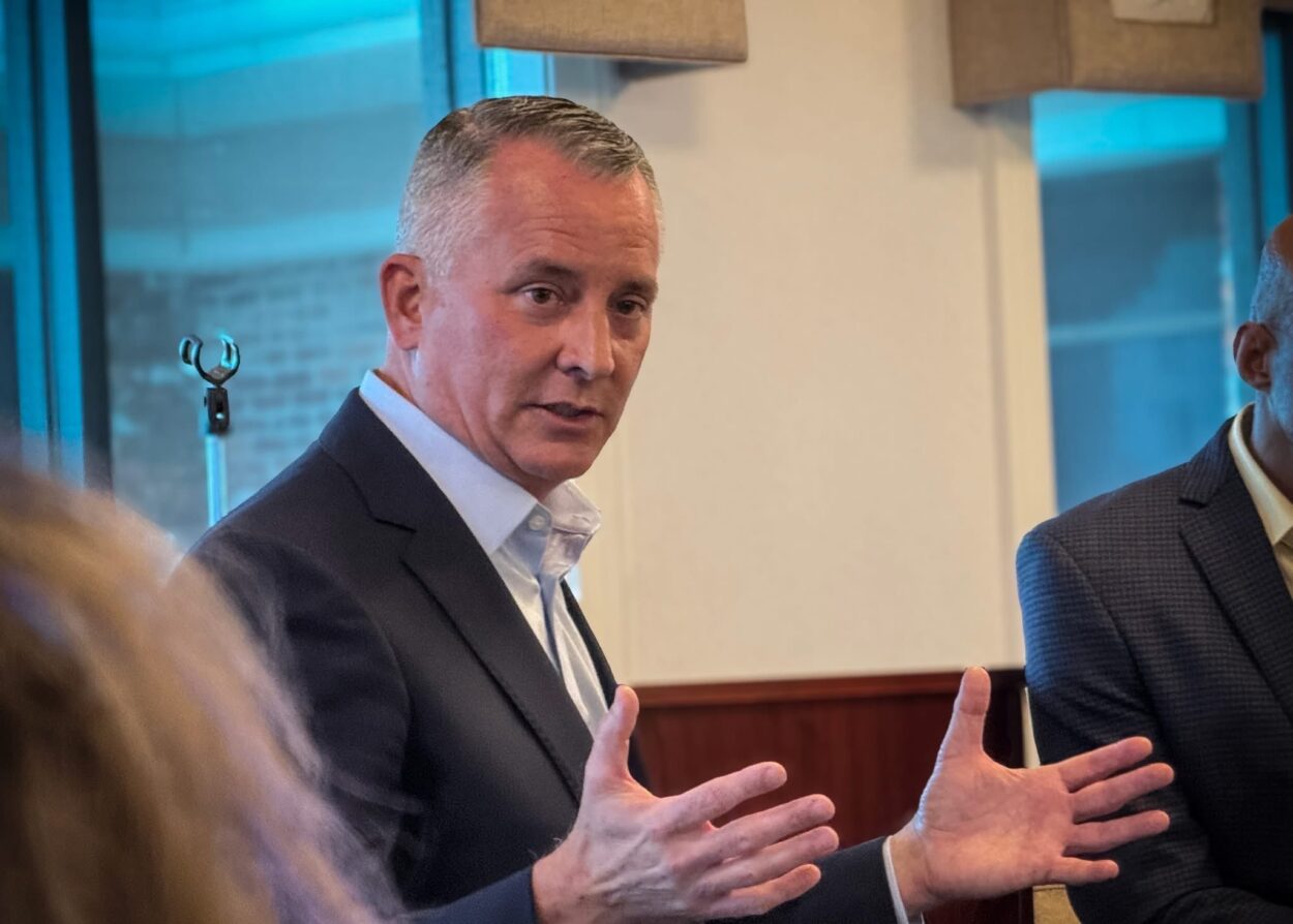 davidjollyfl's tweet card. HOLLYWOOD - Channeling former President Barack Obama on the campaign trail, Democrat-turned-Republican David Jolly emphasized
