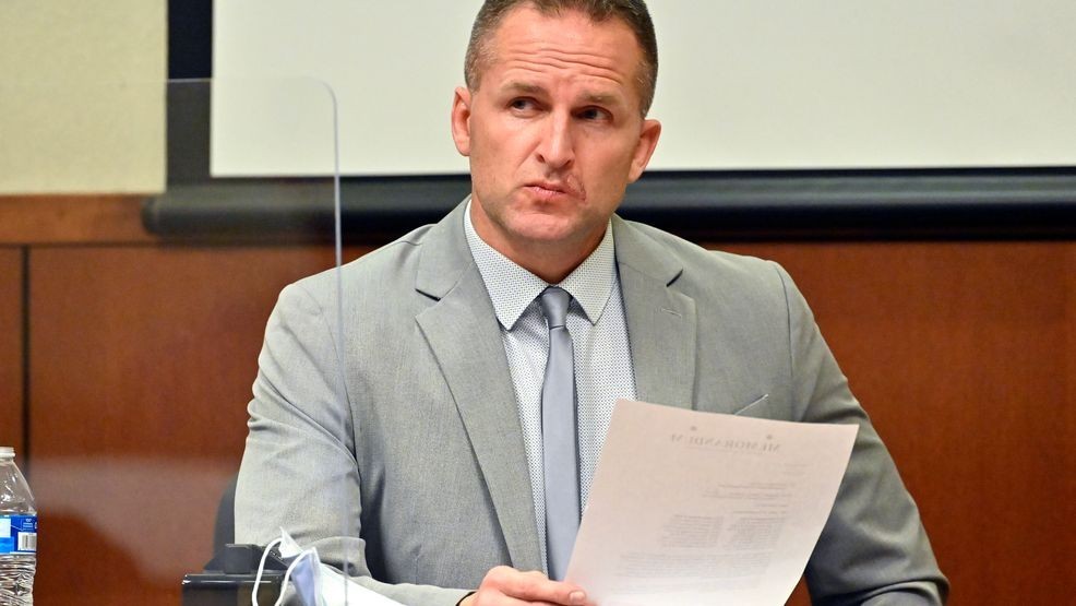 bakersfieldnow's tweet card. A federal judge on Monday sentenced an ex-Kentucky police officer to nearly three years in prison for using excessive force during the 2020 Breonna Taylor raid.